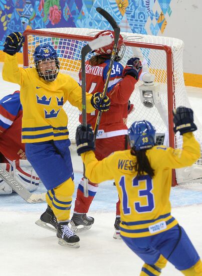2014 Winter Olympics. Ice hockey. Women. Russia vs. Sweden