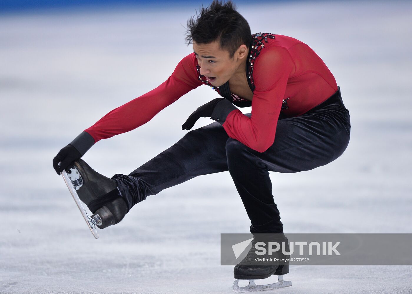 2014 Winter Olympics. Figure skating. Men's singles. Short program