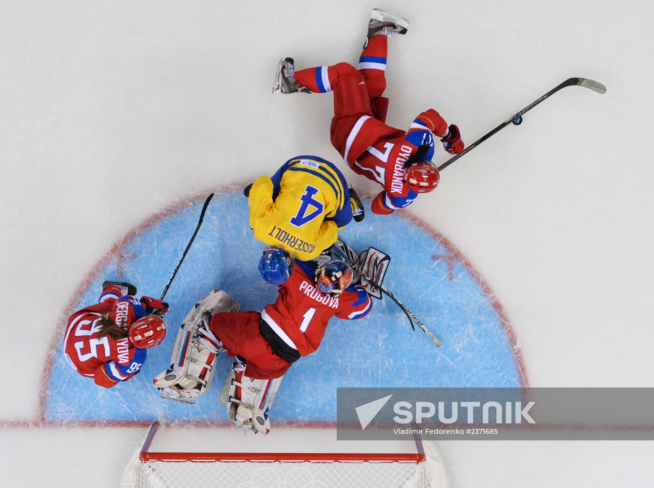 2014 Winter Olympics. Ice hockey. Women. Sweden vs. Russia