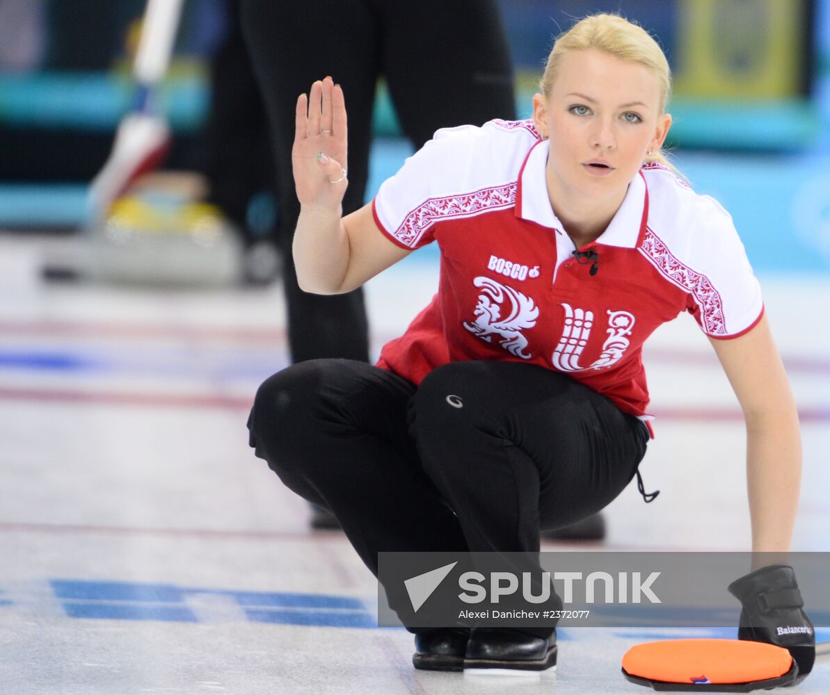 2014 Olympics. Curling. Women. Day five