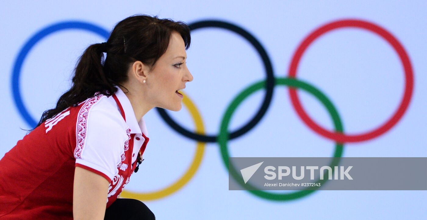 2014 Olympics. Curling. Women. Day five