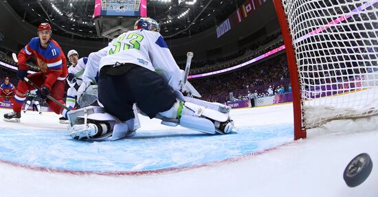 2014 Winter Olympics. Ice hockey. Men. Russia vs. Slovenia