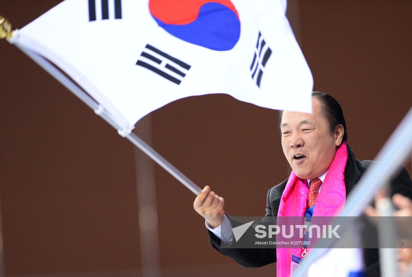 2014 Olympics. Curling. Women. Day five