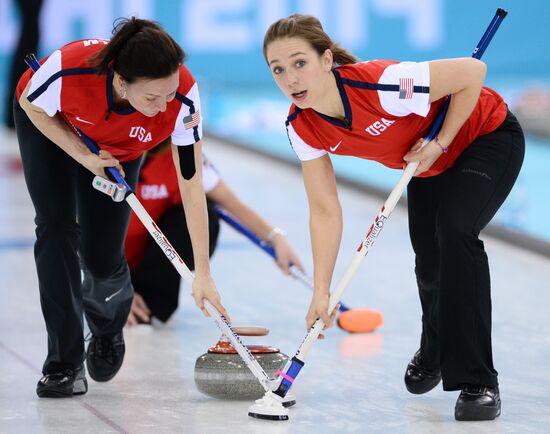 2014 Olympics. Curling. Women. Day five