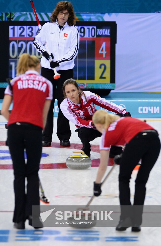 2014 Olympics. Curling. Women. Day five