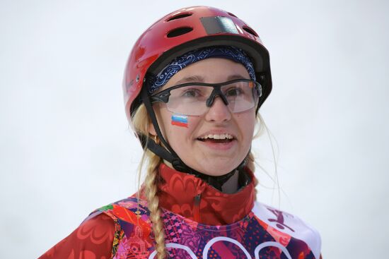 2014 Winter Olympics. Freestyle skiing. Women. Aerials. Qualification