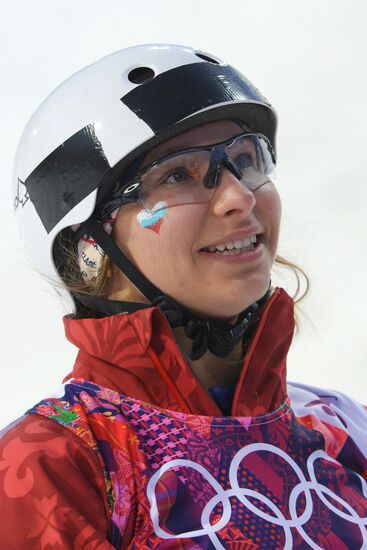 2014 Winter Olympics. Freestyle skiing. Women. Aerials. Qualification
