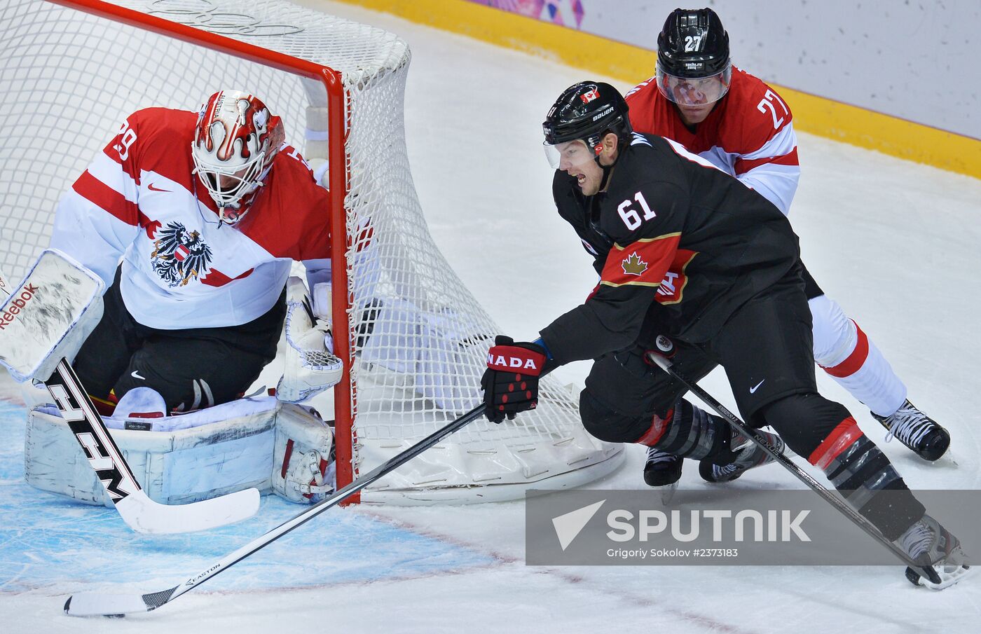 2014 Winter Olympics. Ice hockey. Men. Canada vs. Austria