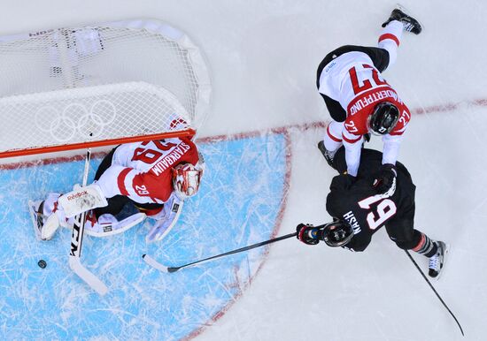 2014 Winter Olympics. Ice hockey. Men. Canada vs. Austria