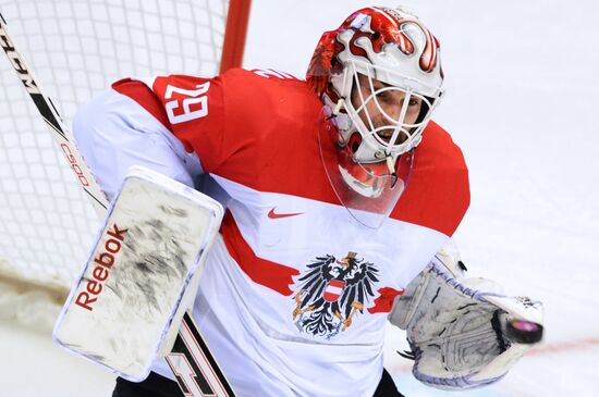 2014 Winter Olympics. Ice hockey. Men. Canada vs. Austria