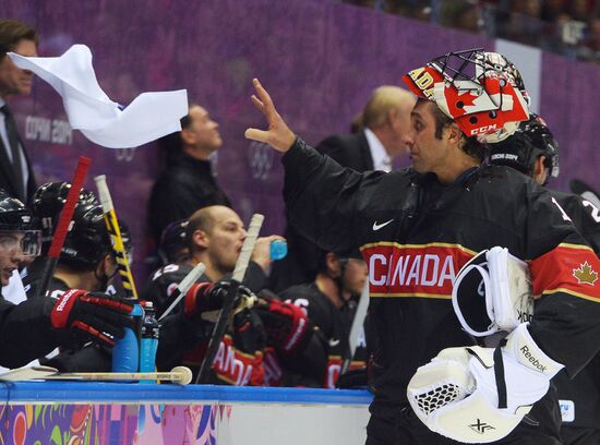2014 Winter Olympics. Ice hockey. Men. Canada vs. Austria