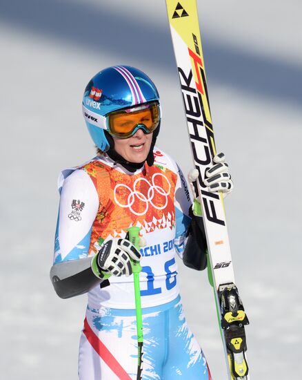 2014 Winter Olympics. Alpine skiing. Women. Super giant slalom