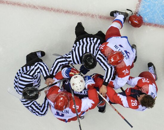 2014 Winter Olympics. Ice hockey. Men. USA vs. Russia