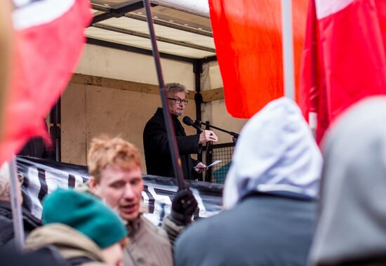 Rally demands to revise privatization results