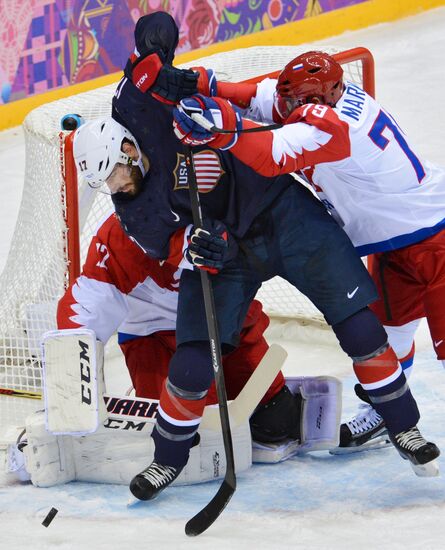 2014 Winter Olympics. Ice hockey. Men. USA vs. Russia