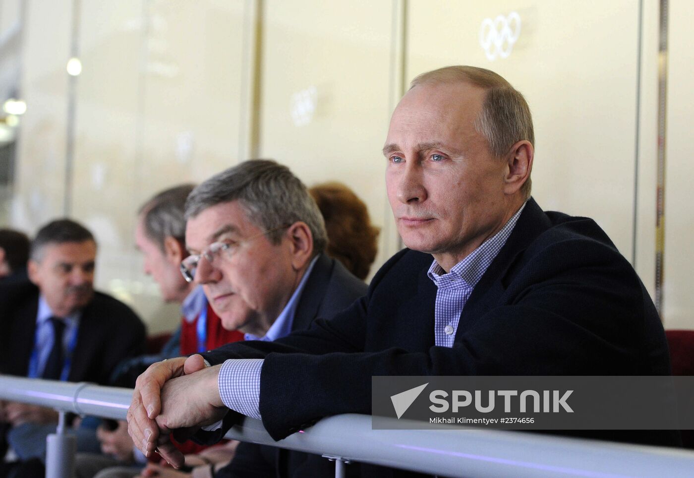 Vladimir Putin visits Russia-US ice hockey match