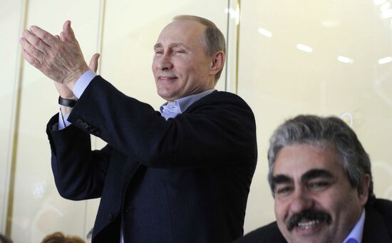 Vladimir Putin visits Russia-US ice hockey match