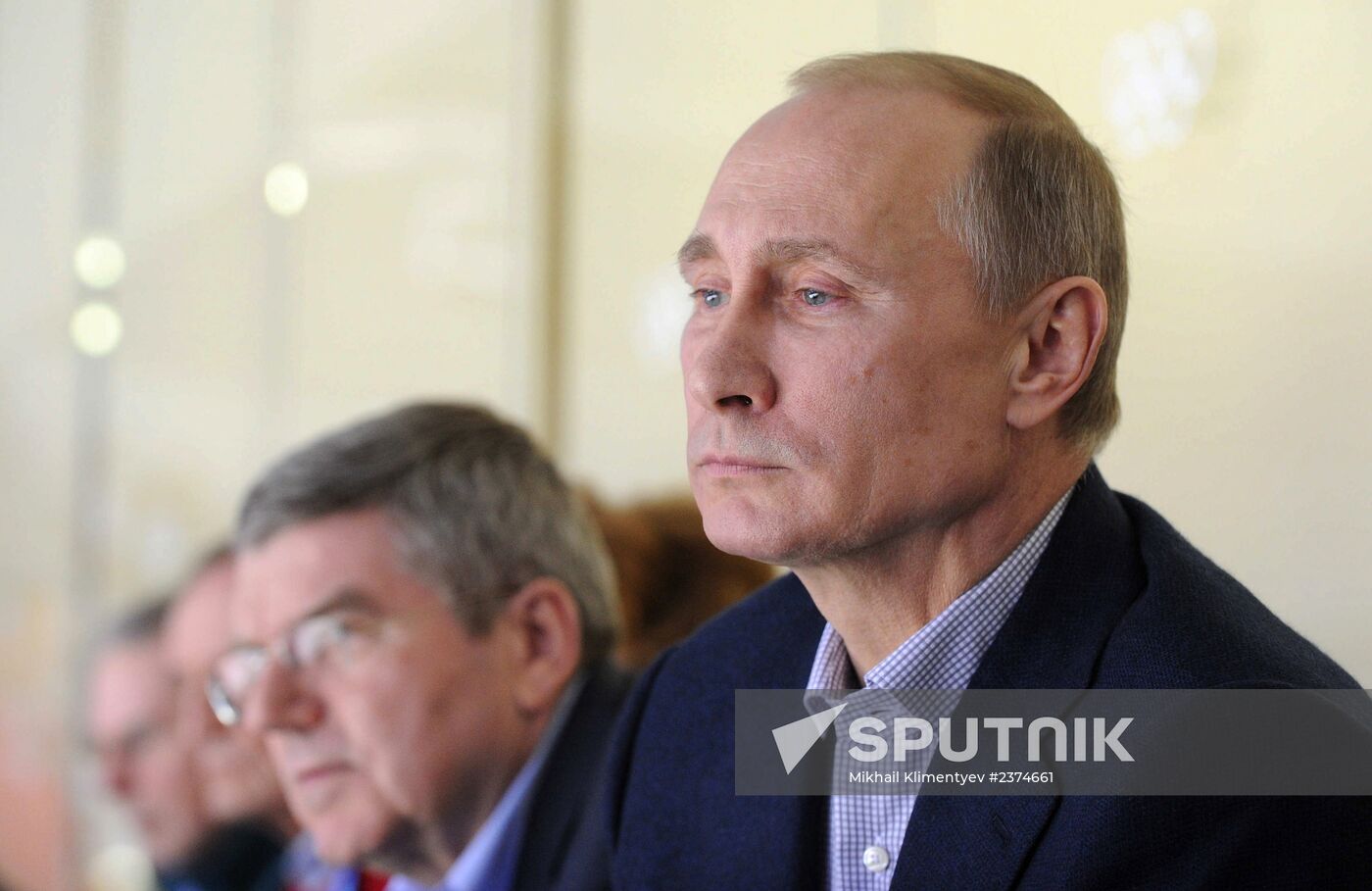 Vladimir Putin visits Russia-US ice hockey match