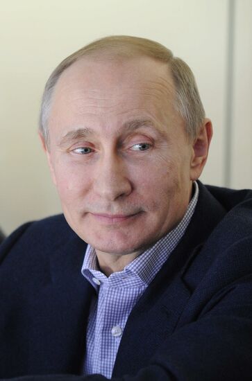 Vladimir Putin visits Russia-US ice hockey match