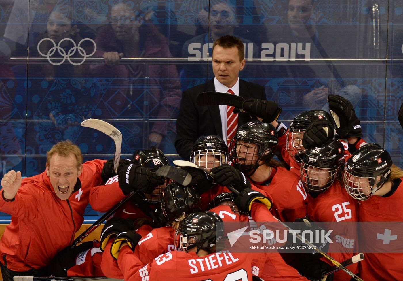 2014 Winter Olympics. Ice hockey. Women. Switzerland vs. Russia