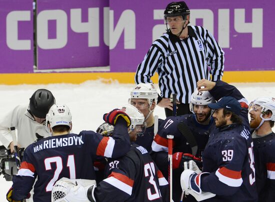 2014 Winter Olympics. Ice hockey. Men. USA vs. Russia
