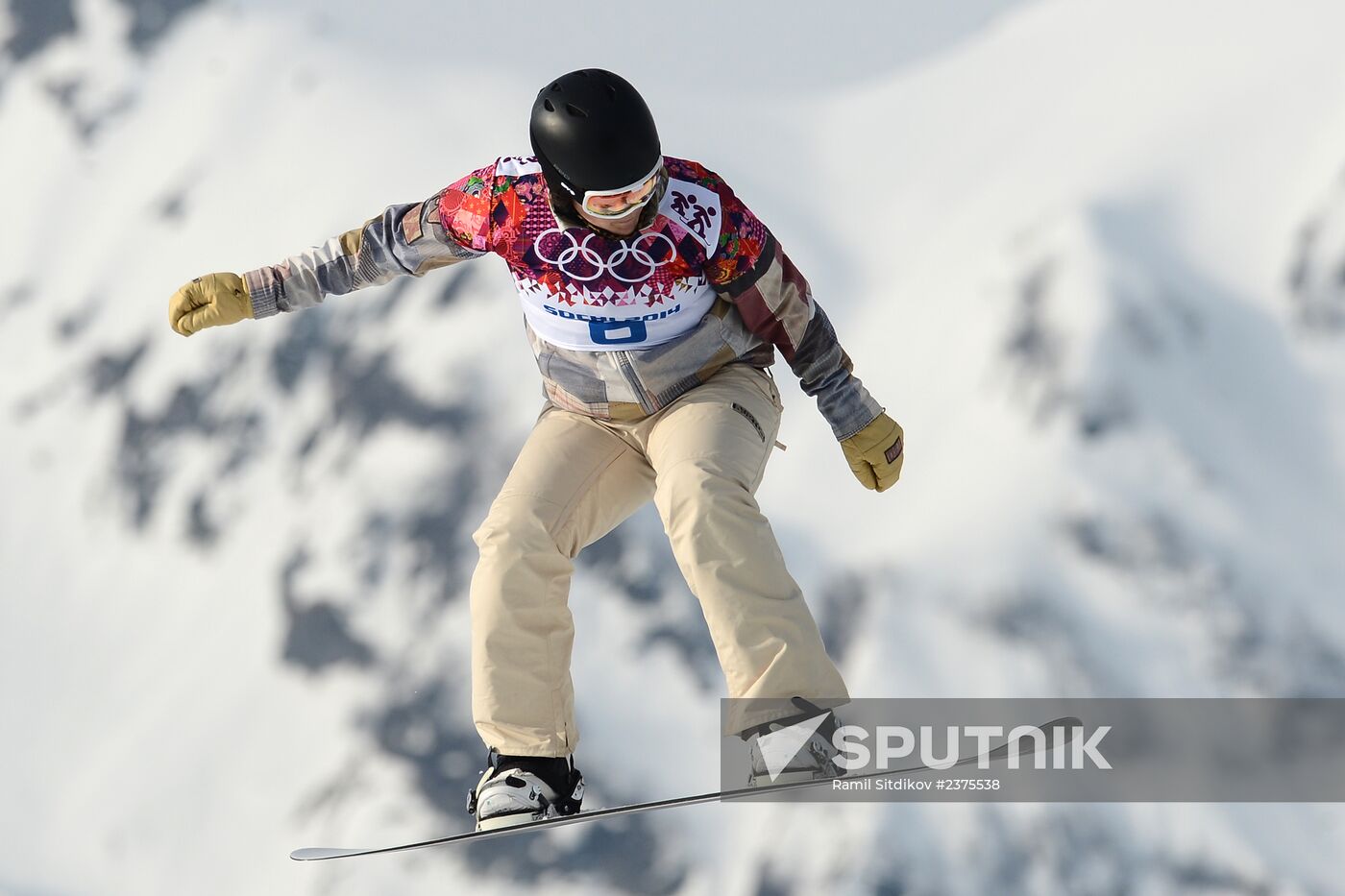 2014 Winter Olympics. Snowboarding. Women. Snowboard cross