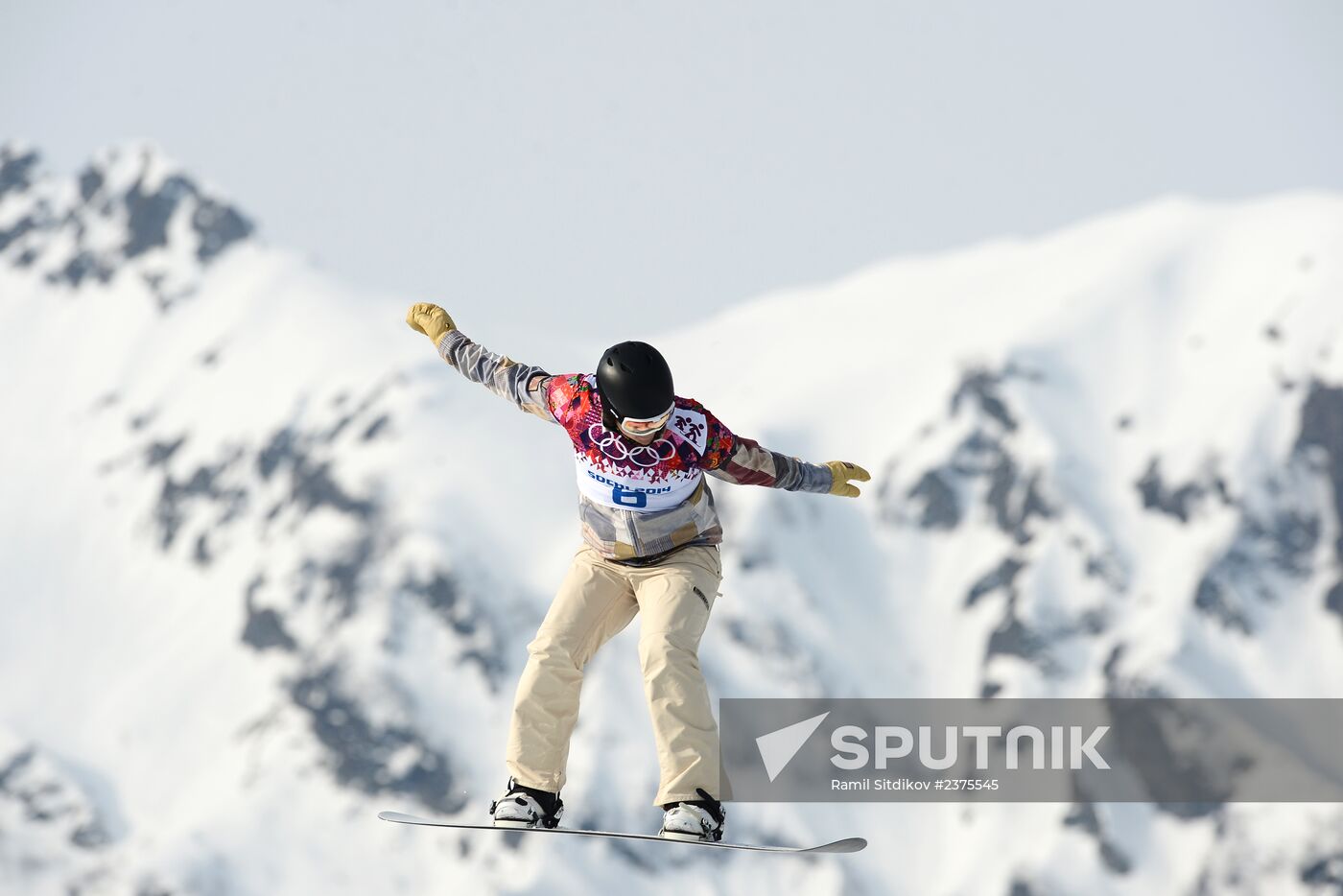 2014 Winter Olympics. Snowboarding. Women. Snowboard cross