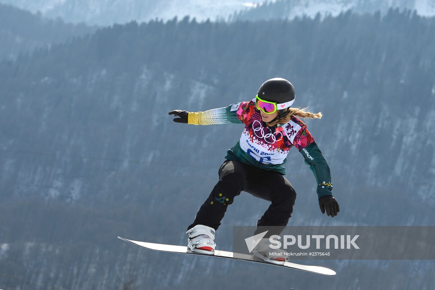 2014 Winter Olympics. Snowboarding. Women. Snowboard cross