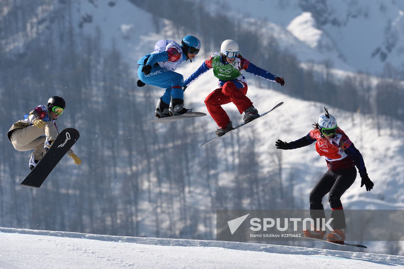 2014 Winter Olympics. Snowboarding. Women. Snowboard cross
