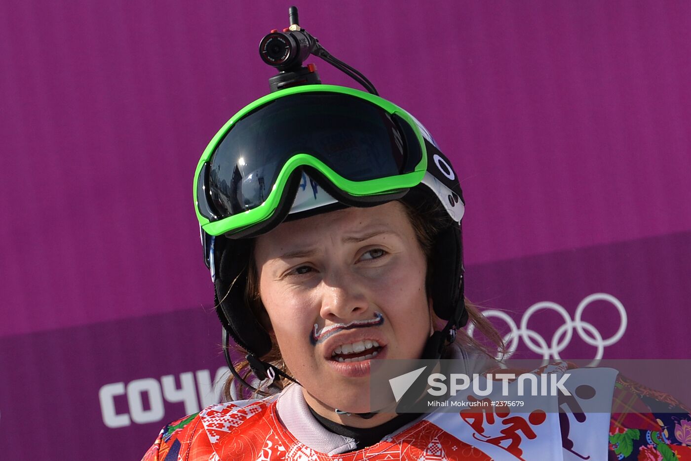 2014 Winter Olympics. Snowboarding. Women. Snowboard cross