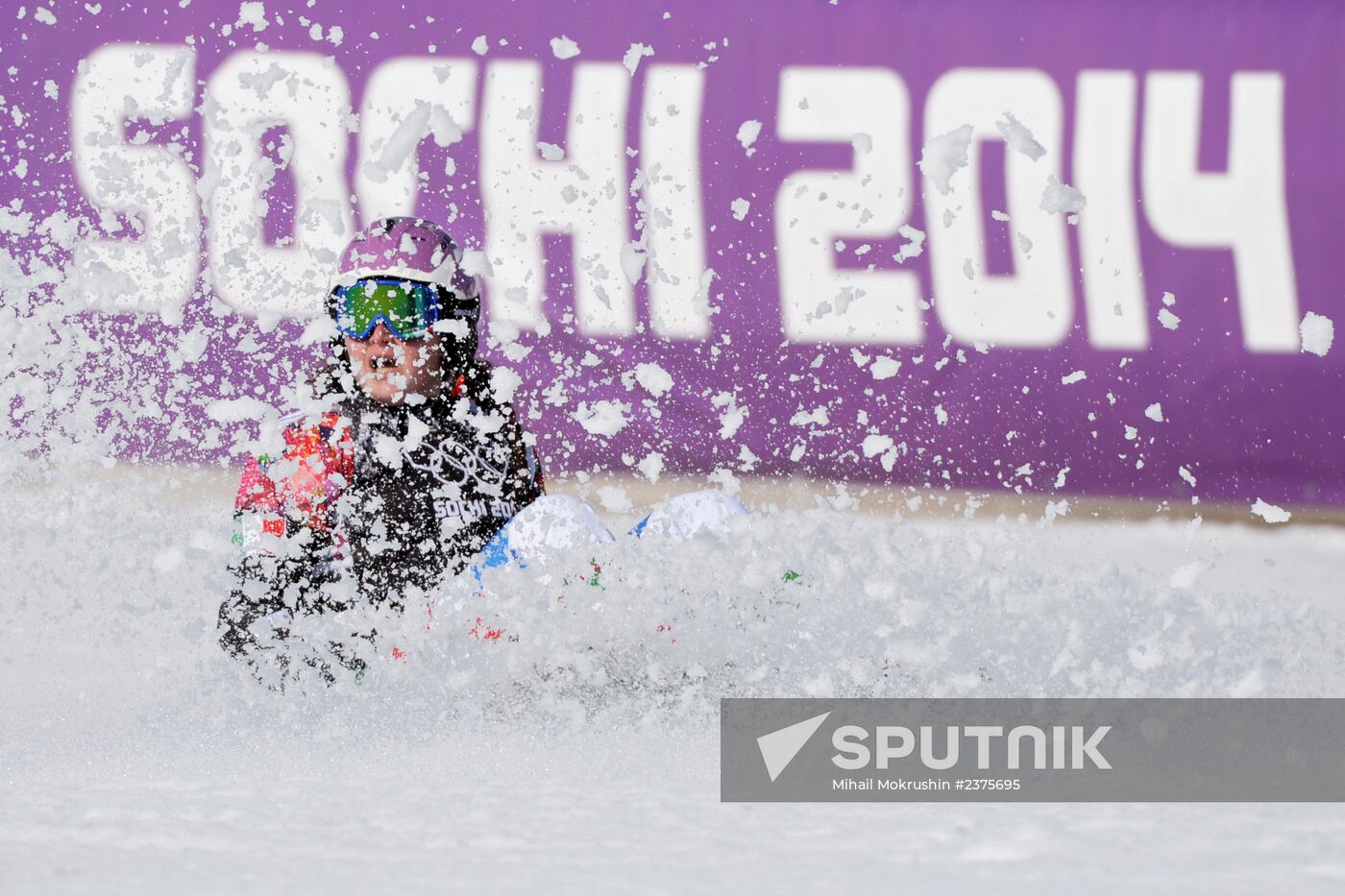 2014 Winter Olympics. Snowboarding. Women. Snowboard cross