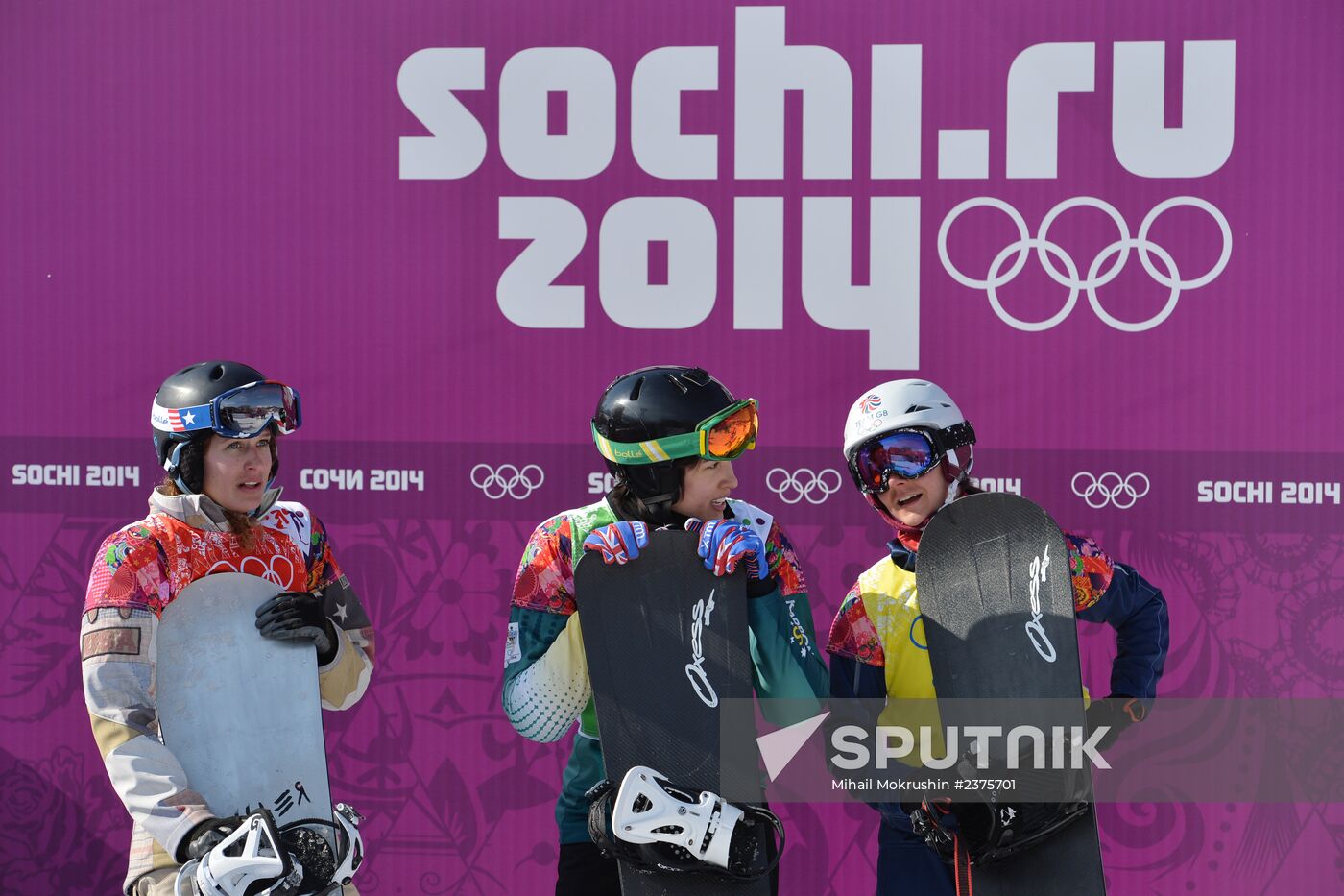2014 Winter Olympics. Snowboarding. Women. Snowboard cross