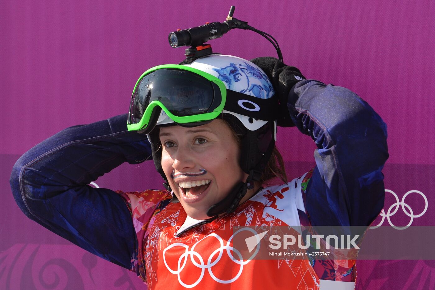 2014 Winter Olympics. Snowboarding. Women. Snowboard cross