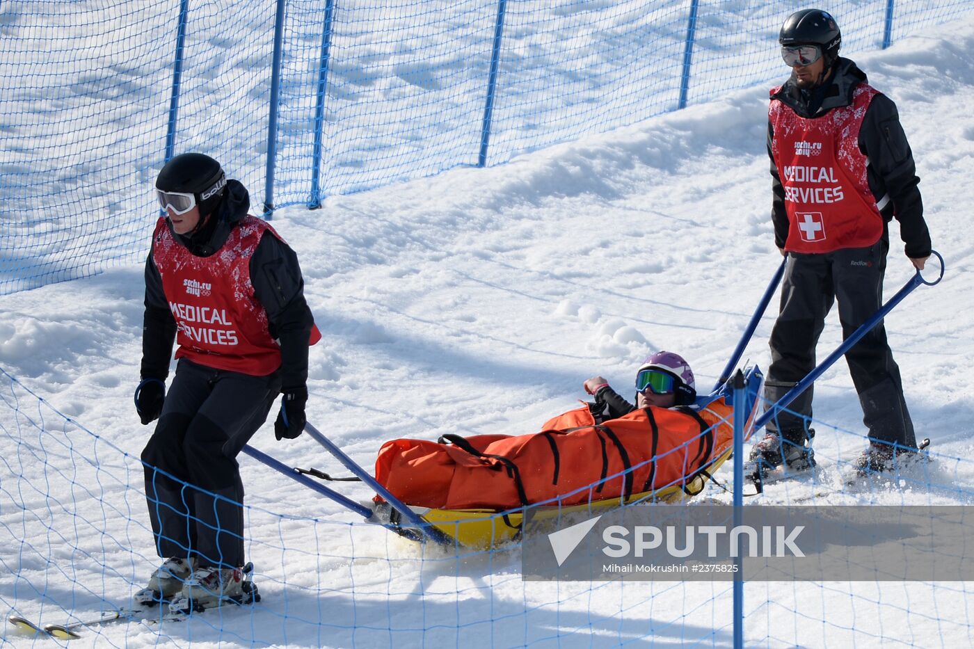 2014 Winter Olympics. Snowboarding. Women. Snowboard cross