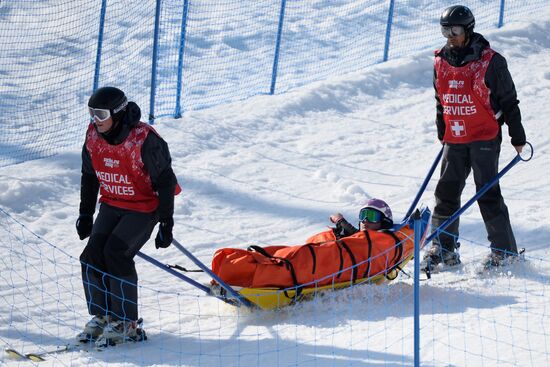 2014 Winter Olympics. Snowboarding. Women. Snowboard cross