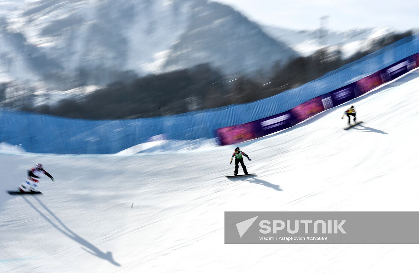 2014 Winter Olympics. Snowboarding. Women. Snowboard cross