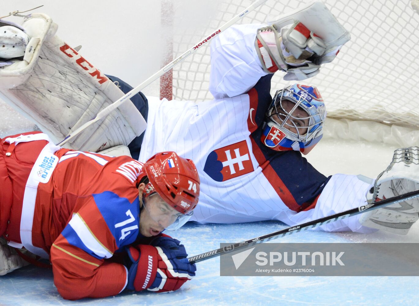 2014 Winter Olympics. Ice hockey. Men. Russia vs. Slovakia