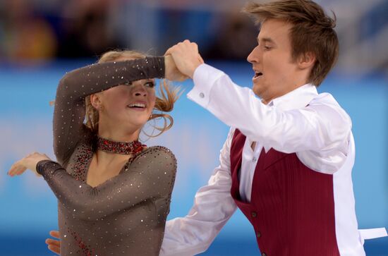 2014 Winter Olympics. Figure skating. Ice dance. Short program