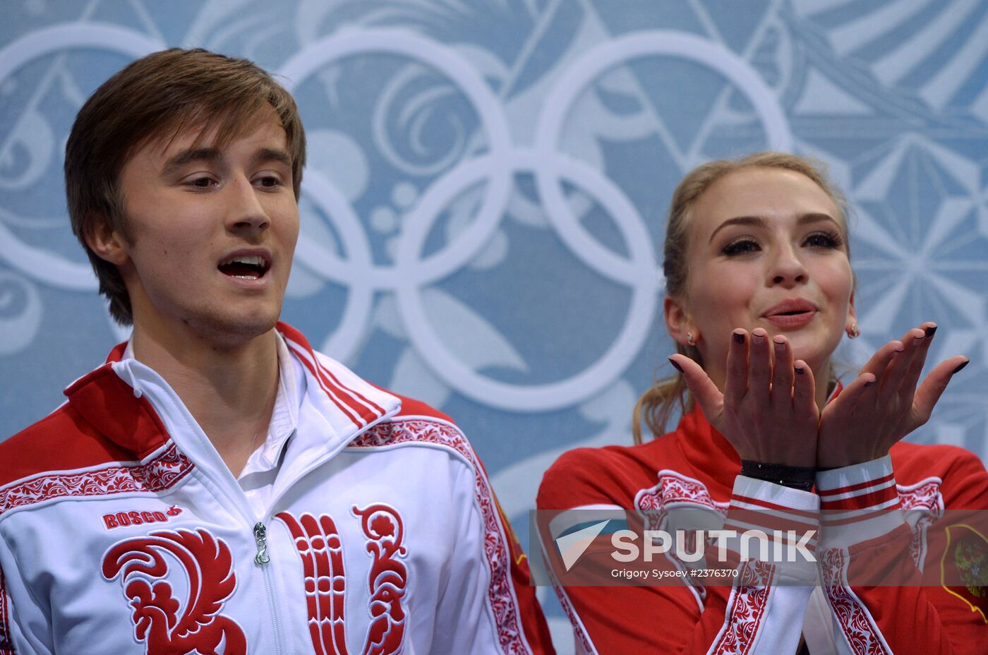 2014 Winter Olympics. Figure skating. Ice dance. Short program