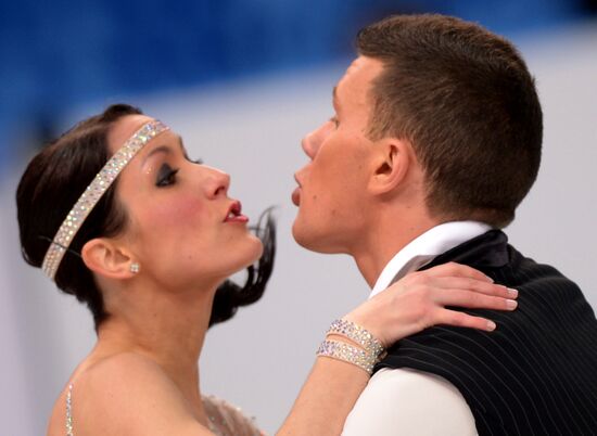 2014 Winter Olympics. Figure skating. Ice dance. Short program