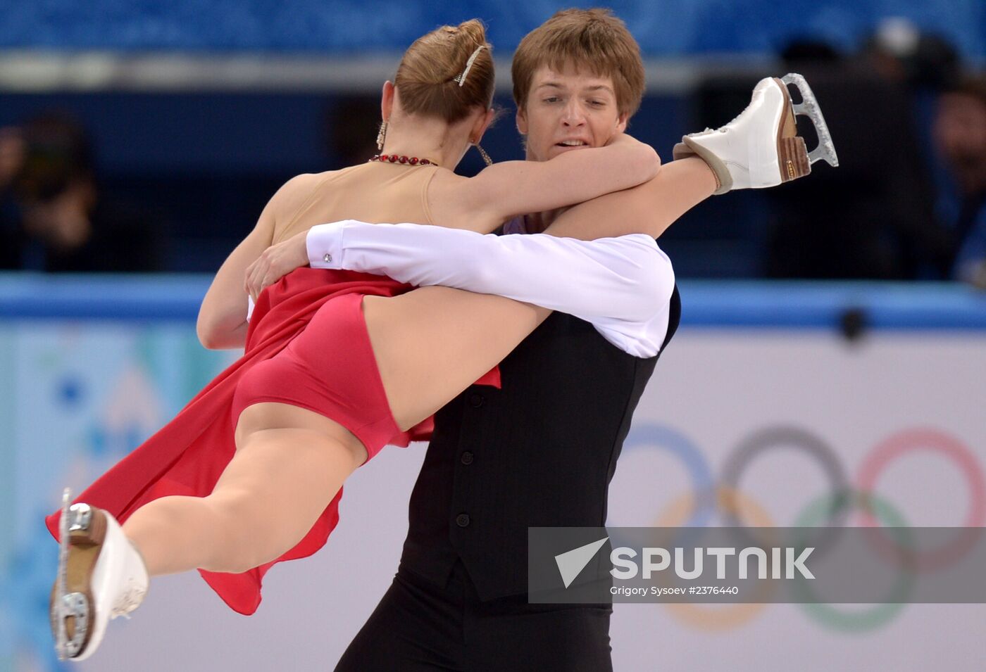 2014 Winter Olympics. Figure skating. Ice dance. Short program