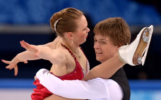 2014 Winter Olympics. Figure skating. Ice dance. Short program