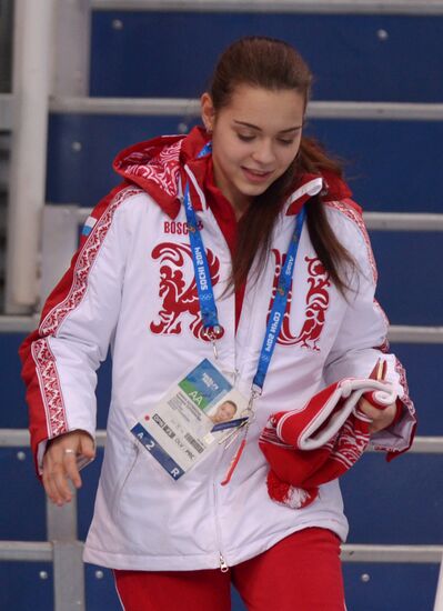 2014 Winter Olympics. Figure skating. Ice dance. Short program