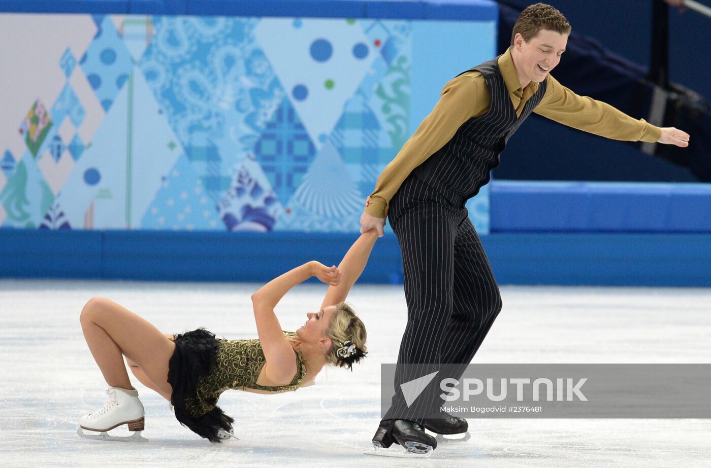 2014 Winter Olympics. Figure skating. Ice dance. Short program