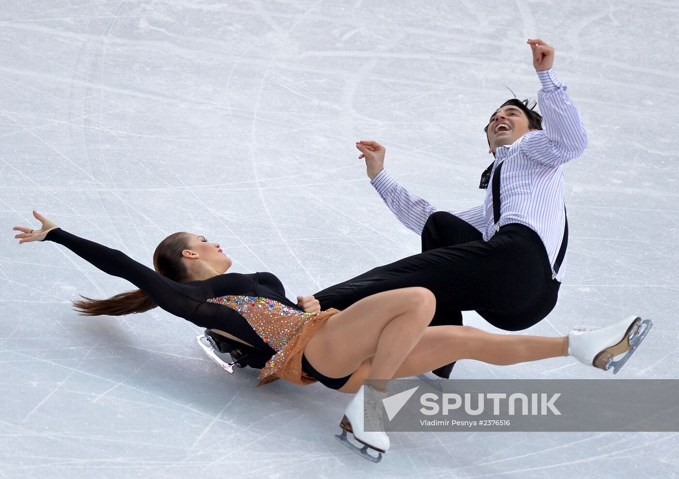 2014 Winter Olympics. Figure skating. Ice dance. Short program