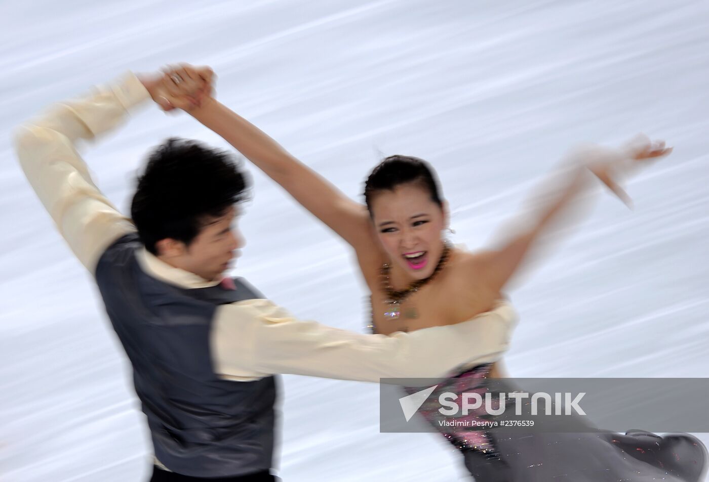 2014 Winter Olympics. Figure skating. Ice dance. Short program