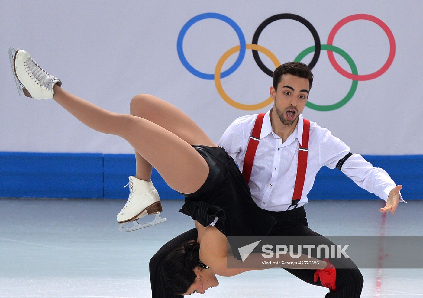 2014 Winter Olympics. Figure skating. Ice dance. Short program