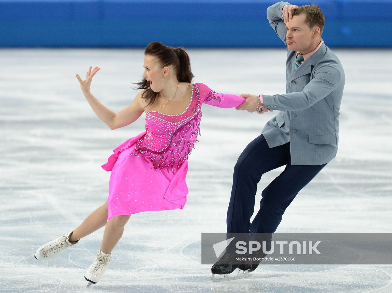 2014 Winter Olympics. Figure skating. Ice dance. Short program