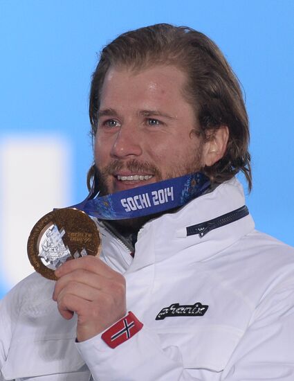 2014 Winter Olympics. Medal ceremony. Day Nine