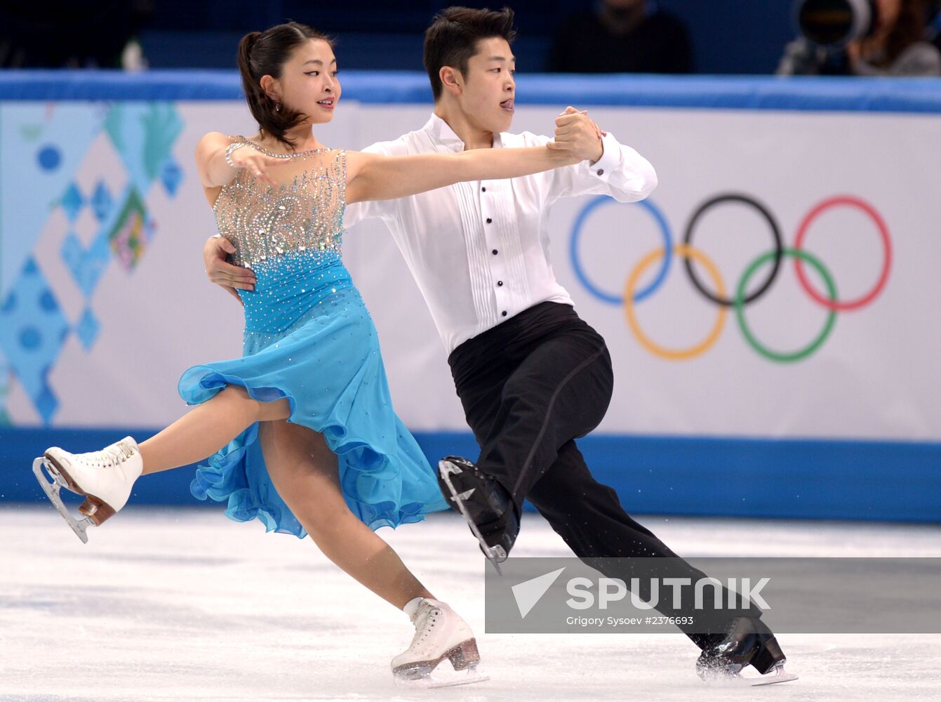 2014 Winter Olympics. Figure skating. Ice dance. Short program